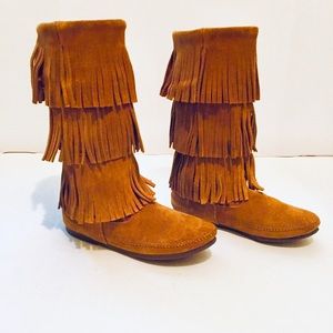 Minnetonka | 3-Layer Fringe Boots (7)